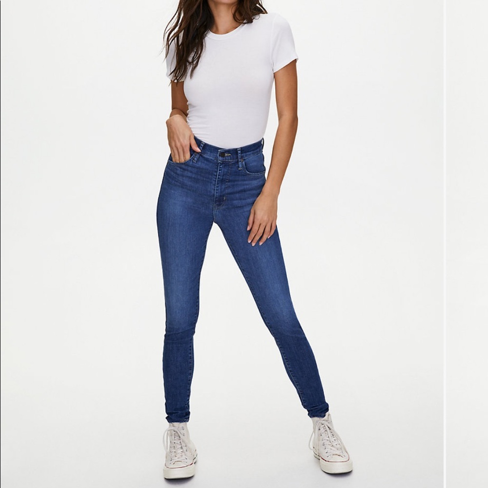 Aritzia Levi’s mike high super skinny jeans 25
